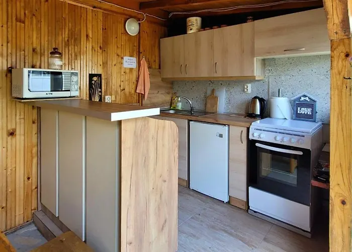 виктория 3* Chehlare