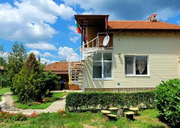 виктория 3* Chehlare